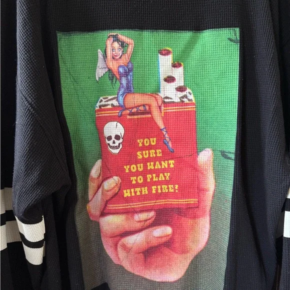 Boys Lie Black Pull Over - Picture 3 of 4